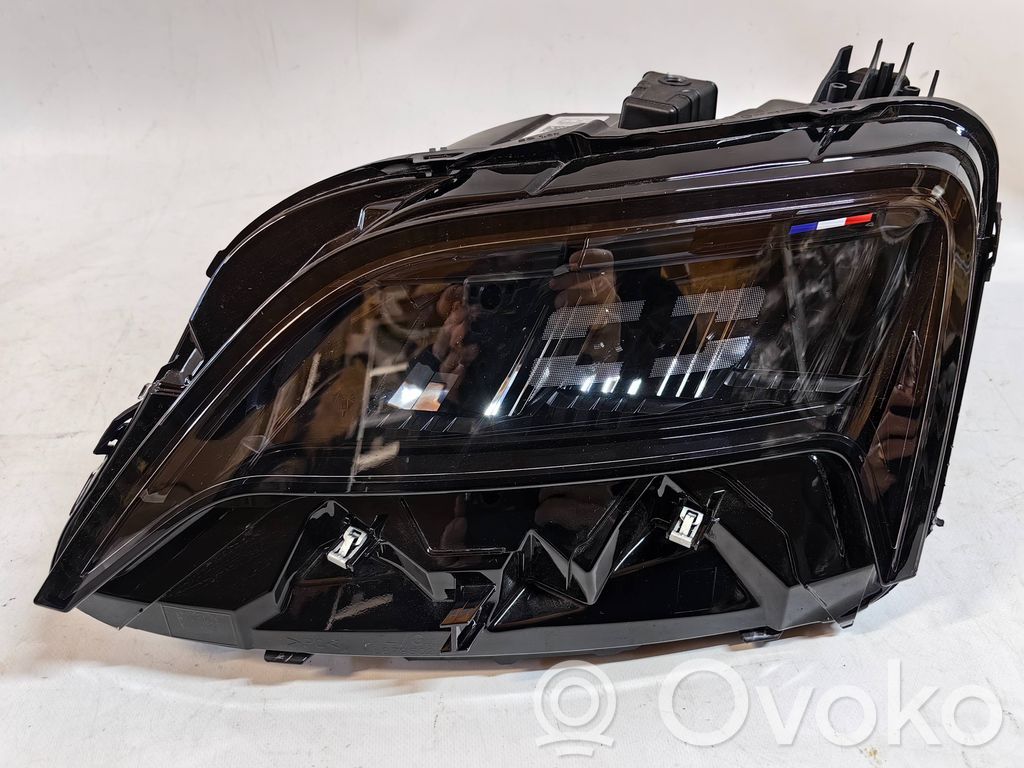 Renault 5 E-Tech Phare frontale 