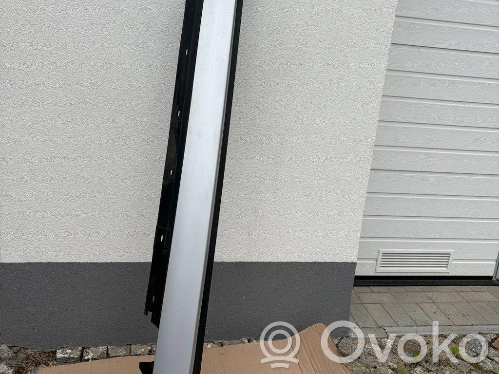 BMW X1 E84 Sill 