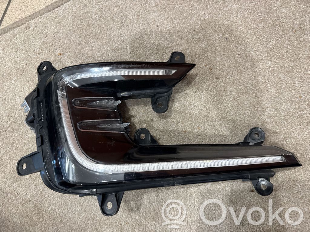 Volkswagen PASSAT B8 LED-päiväajovalo 