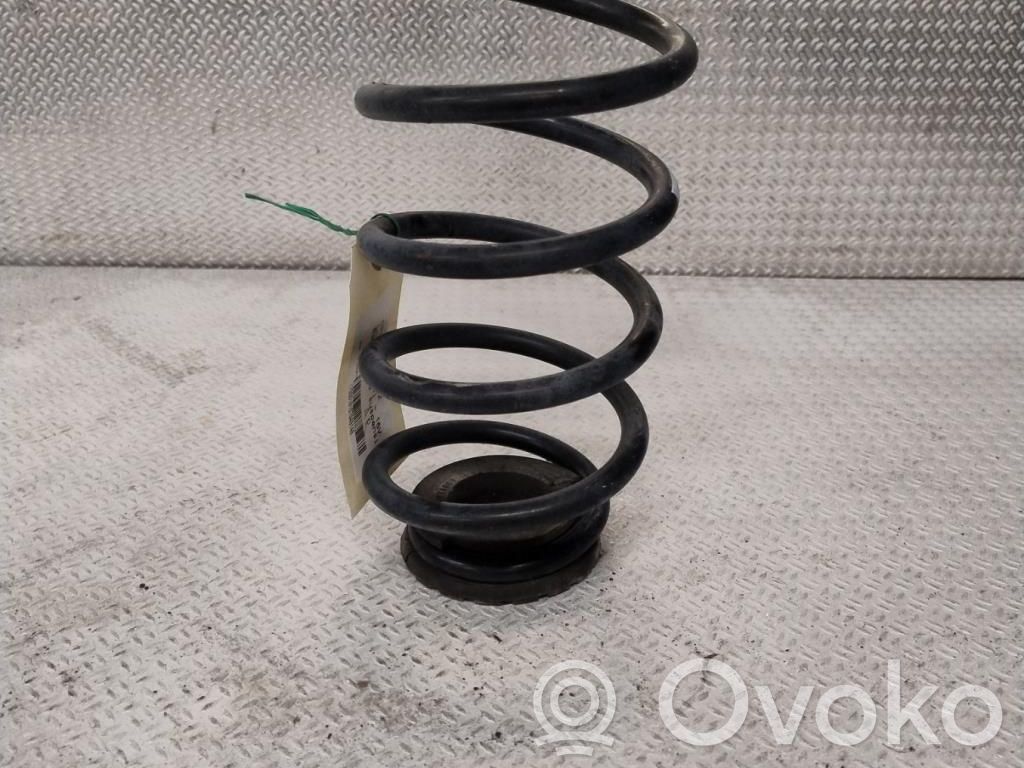Rear coil spring   13433131