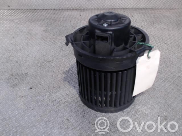 Nissan Note (E12) Mazā radiatora ventilators 