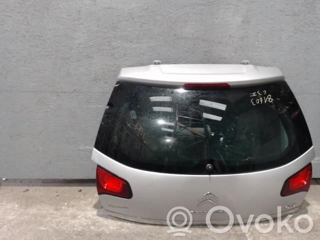Tailgate/trunk/boot lid   8701CG