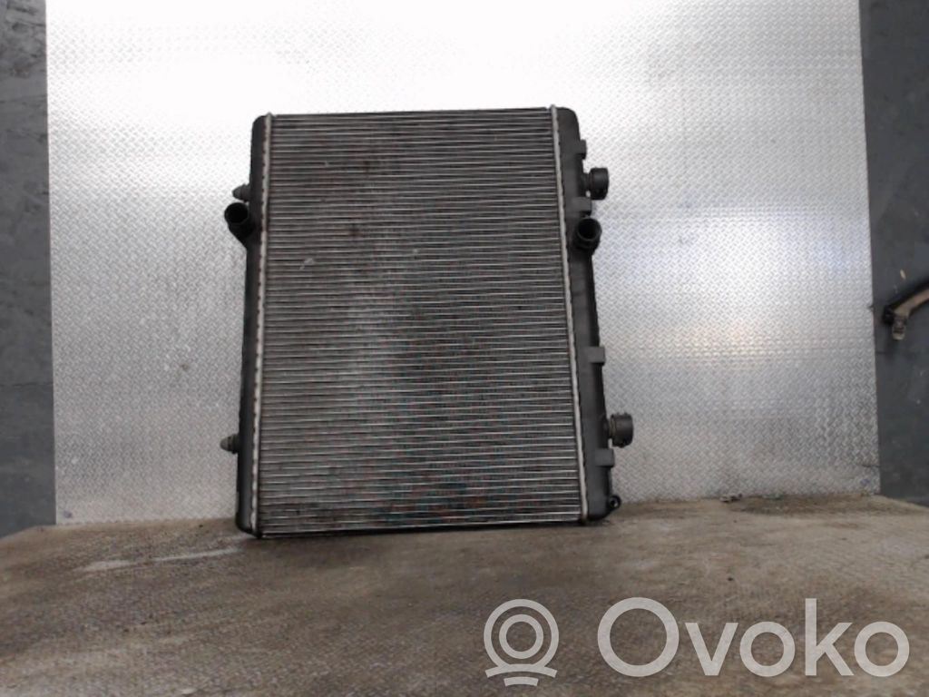 Dzesēšanas šķidruma radiators   1330V3
