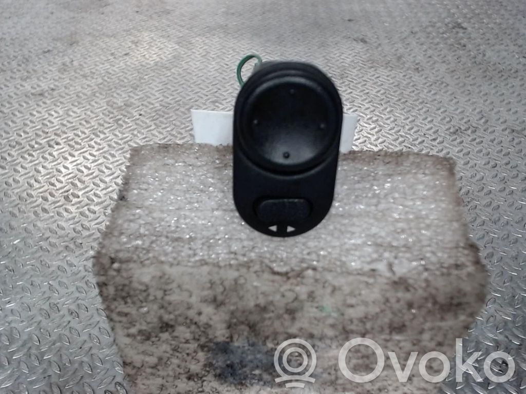 Wing mirror switch   3795083E20