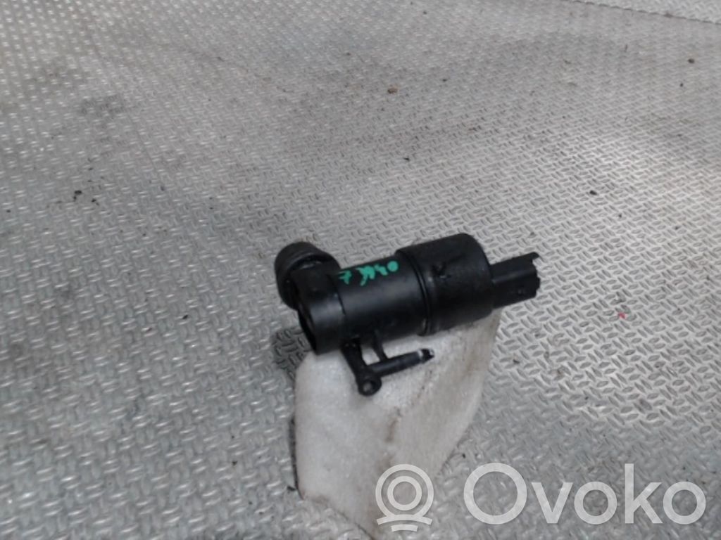 Windscreen/windshield washer pump   8200246091