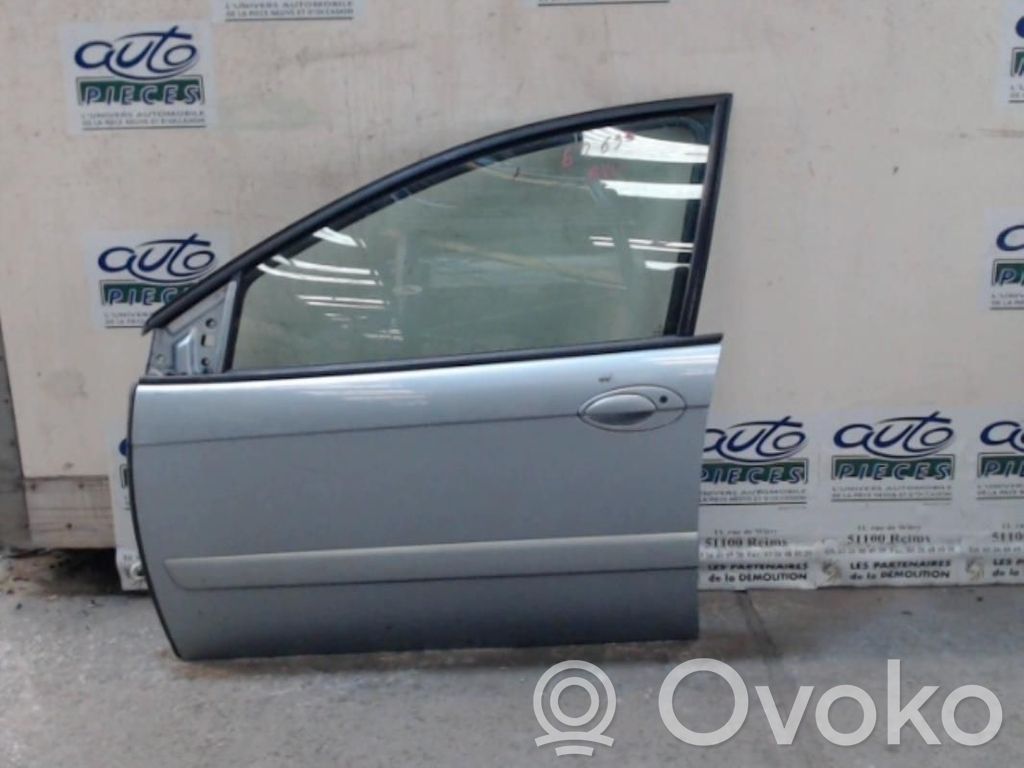 Front door   9002P1