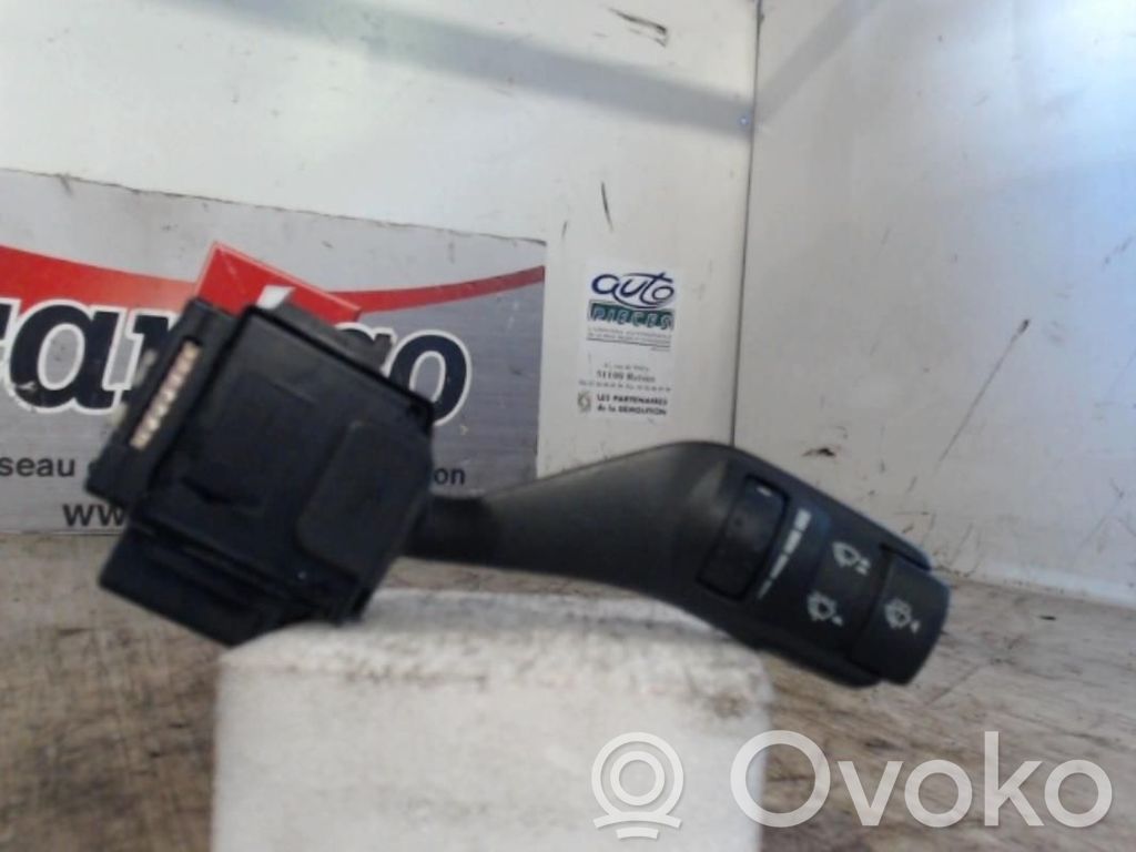 Wiper control stalk   1350067