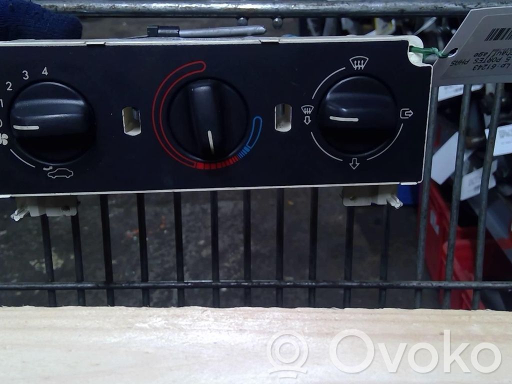 Peugeot 306 Climate control unit 