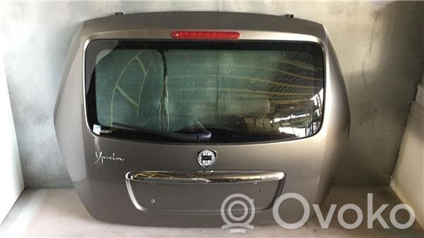Lancia Ypsilon Galinis dangtis (bagažinės) 