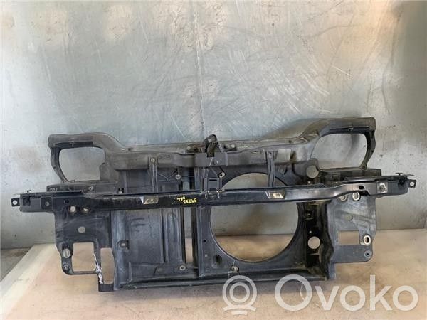 Seat Arosa Ylempi jäähdyttimen ylätuen suojapaneeli 