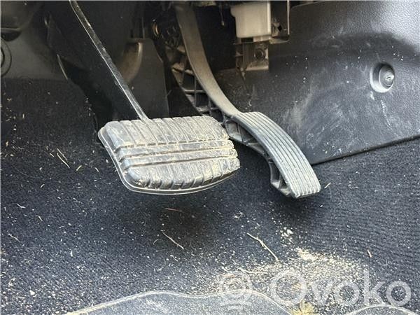 Mitsubishi Outlander Bremspedal 