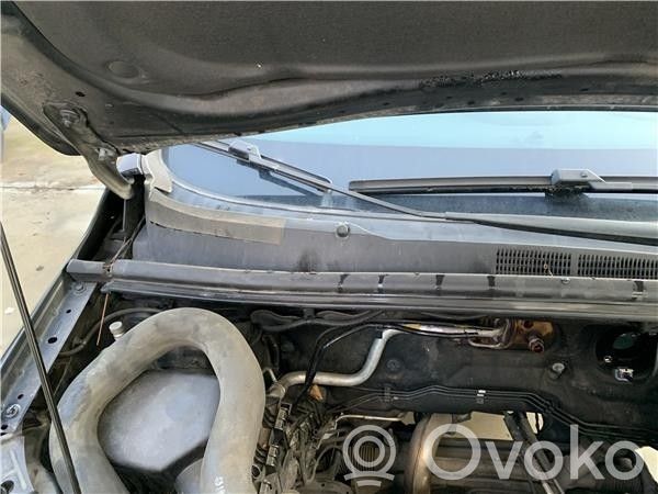Opel Mokka Listwa szyby czołowej / przedniej 