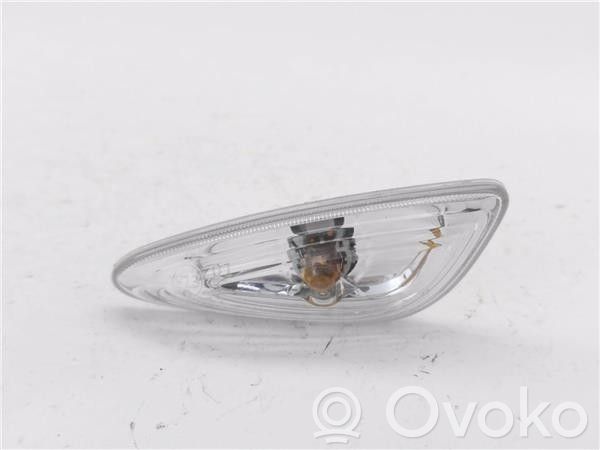KIA Picanto Third/center stoplight 