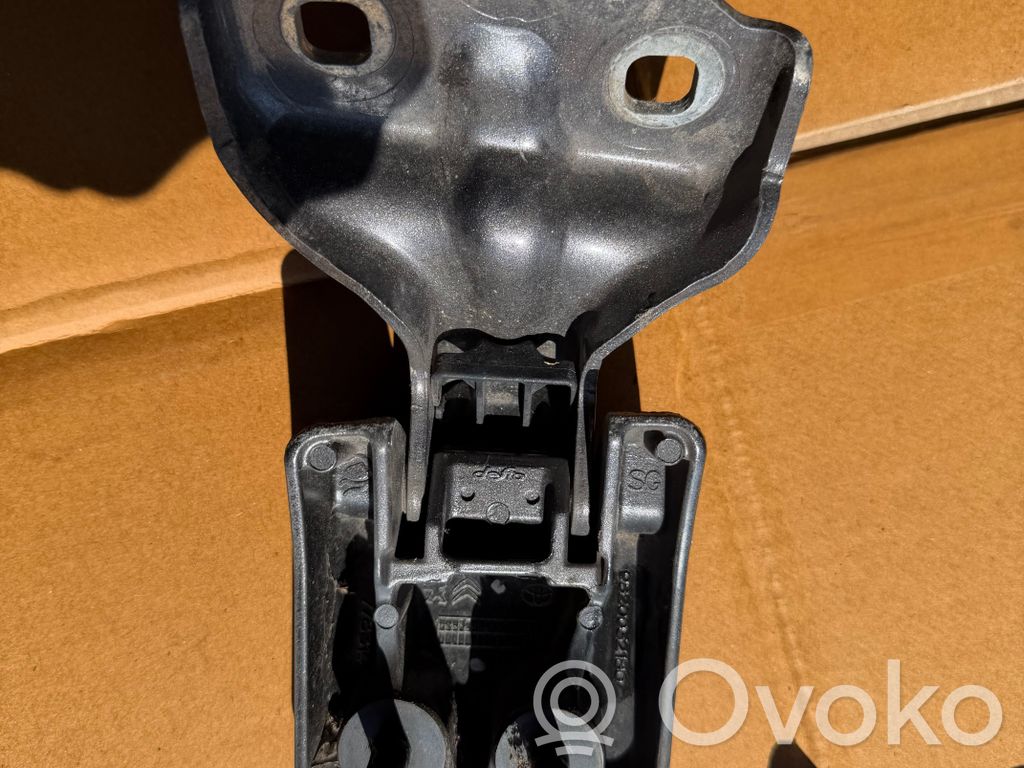 Peugeot Expert Rear door upper hinge 