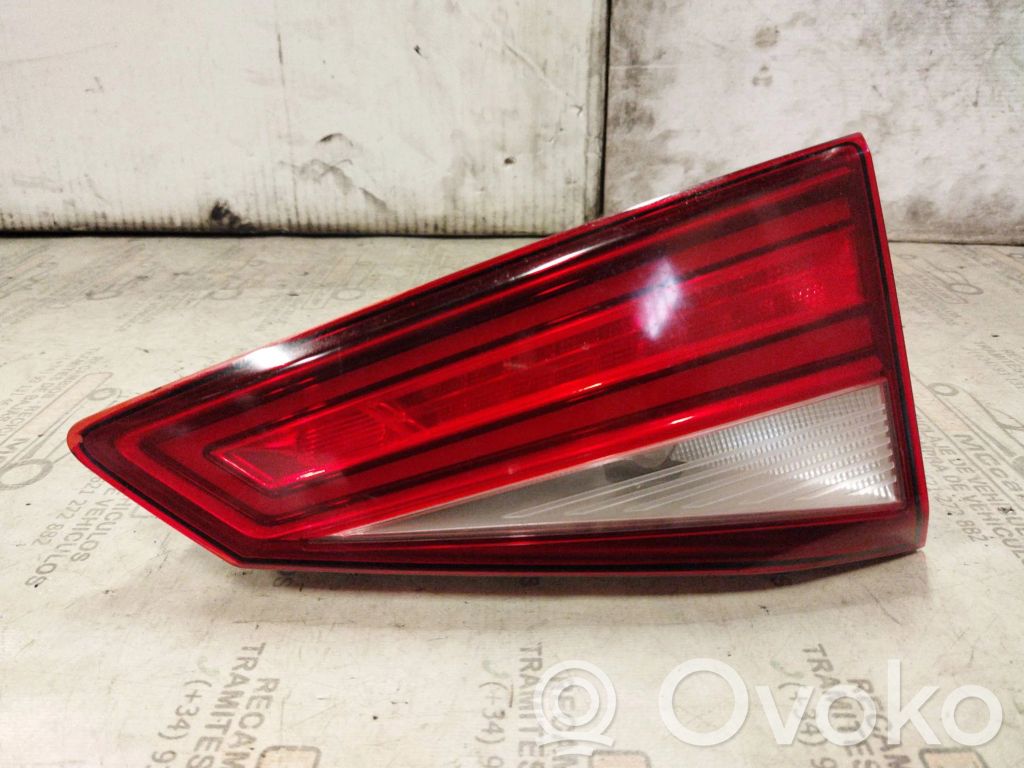Seat Ateca Lampy tylnej klapy bagażnika 