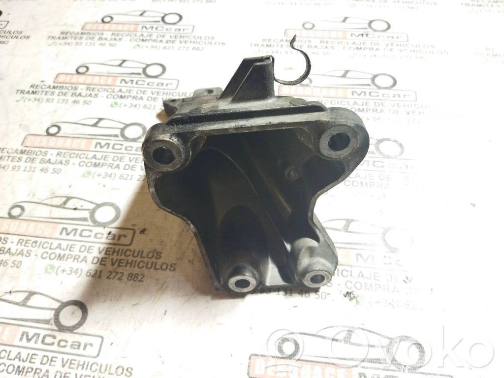 BMW 1 E81 E87 Engine mount bracket 