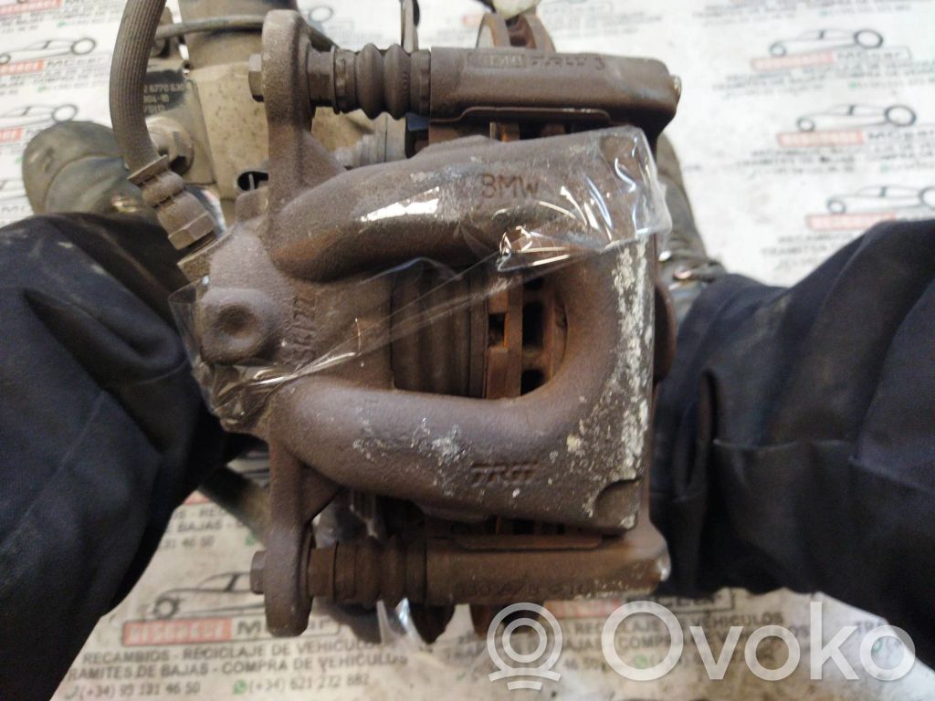 Étrier de frein avant   3019B16