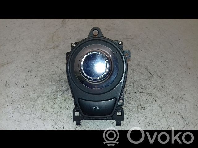 BMW 3 E92 E93 Garso reguliavimo jungtukas 