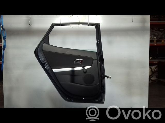 Rear door   77003A2000