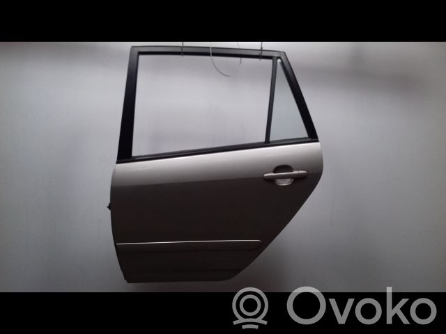 Toyota Corolla Verso E121 Puerta trasera 