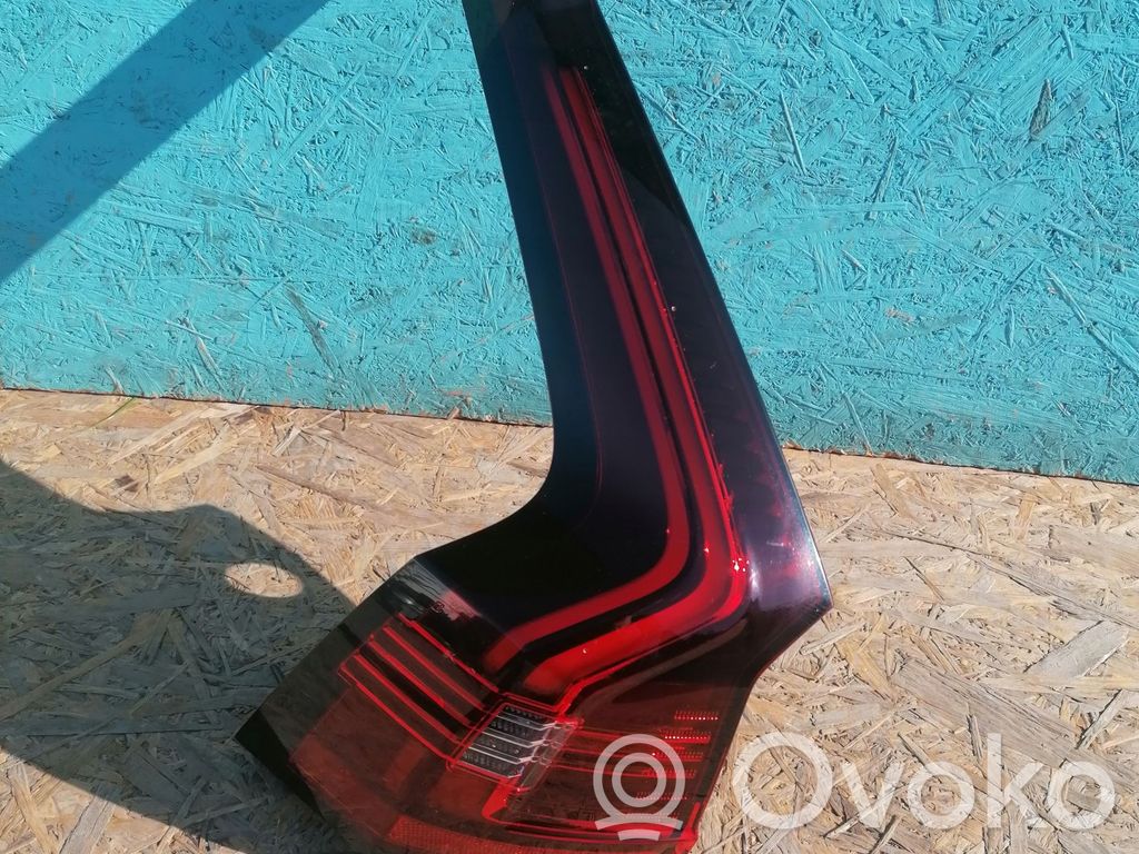 Lampa tylna   31655868