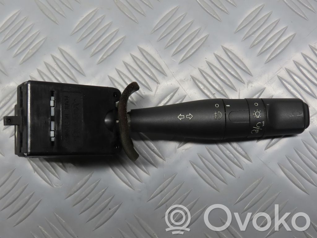 Lukturu slēdzis   625369