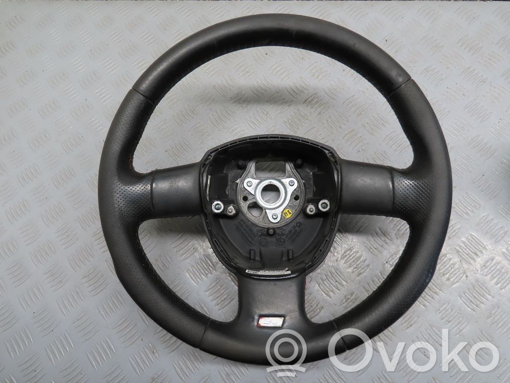Audi A3 S3 8P Ohjauspyörä 