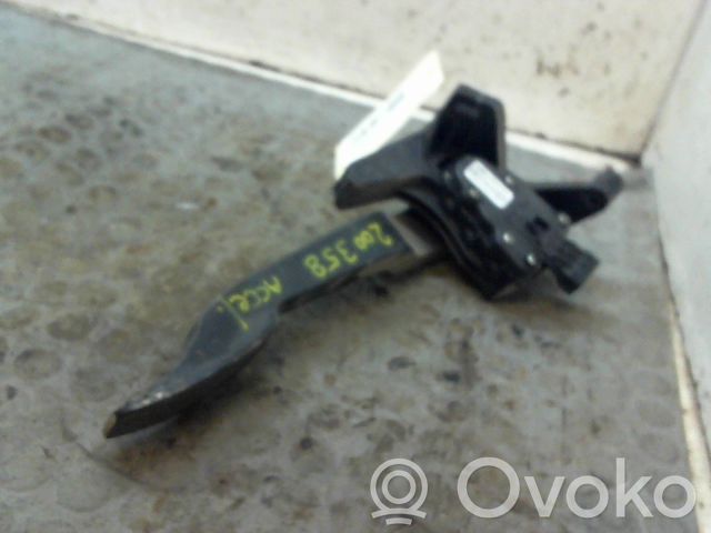Opel Combo C Gaspedal 