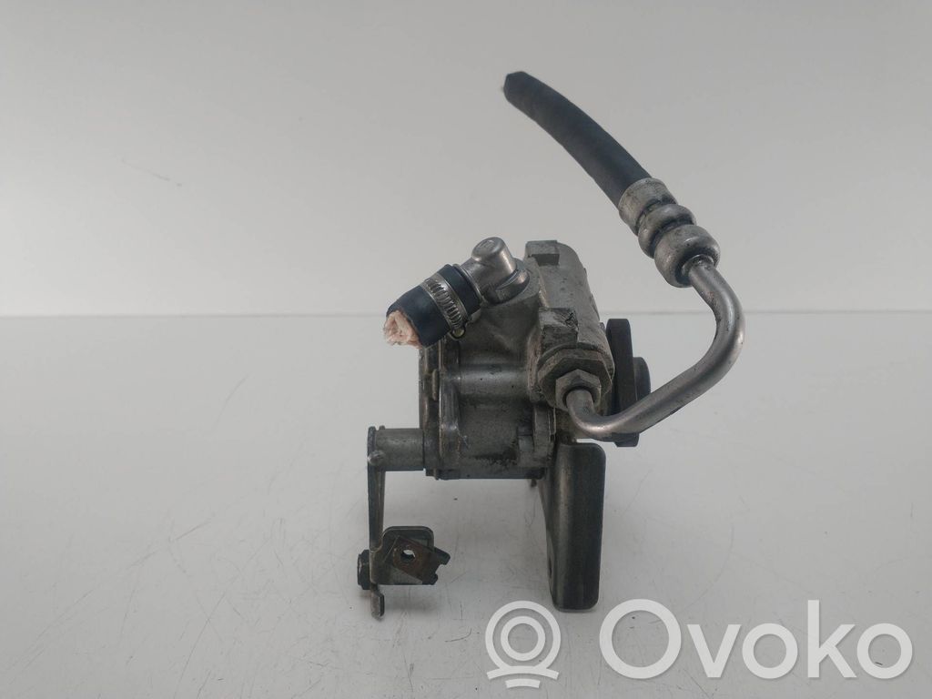 BMW 5 E39 Power steering pump 