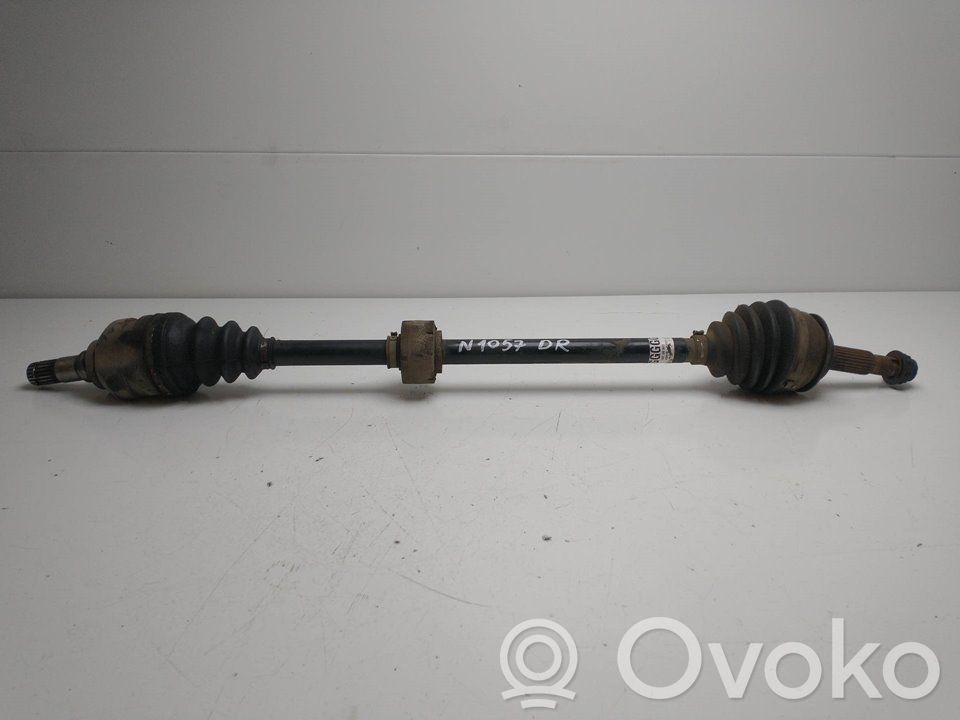 Toyota Yaris Półoś przednia 