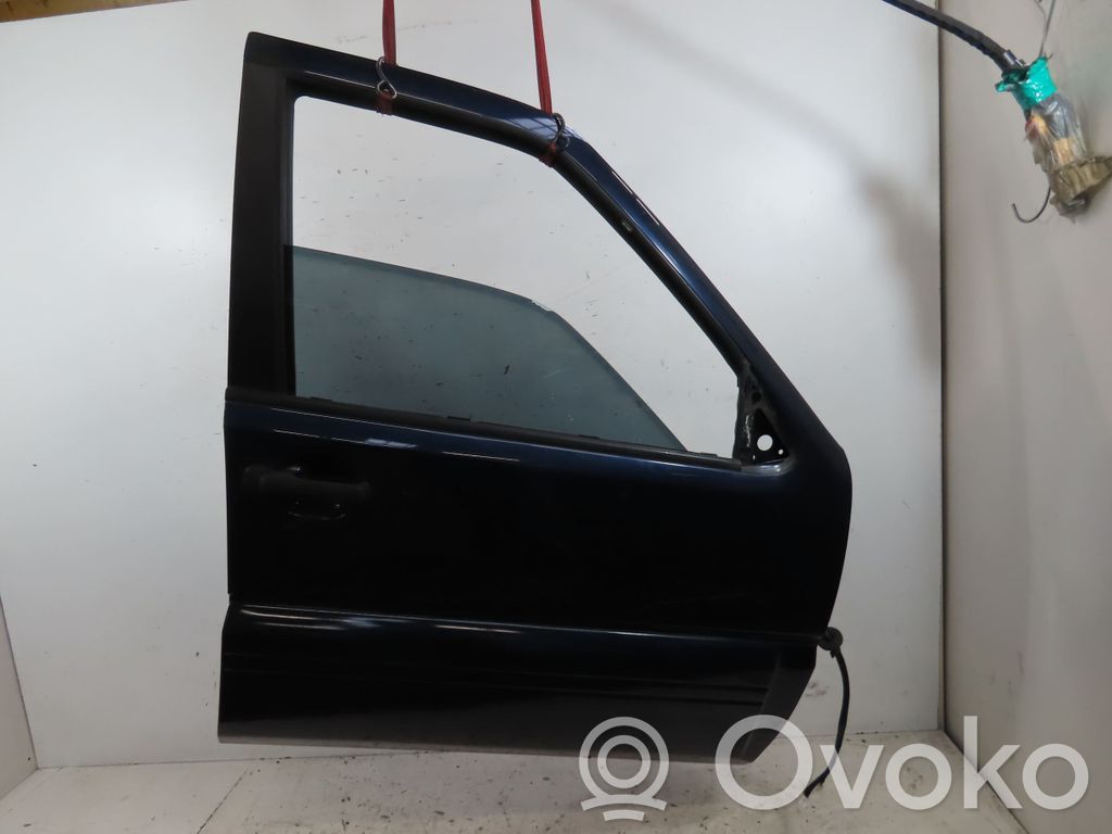 Nissan Terrano Puerta delantera 