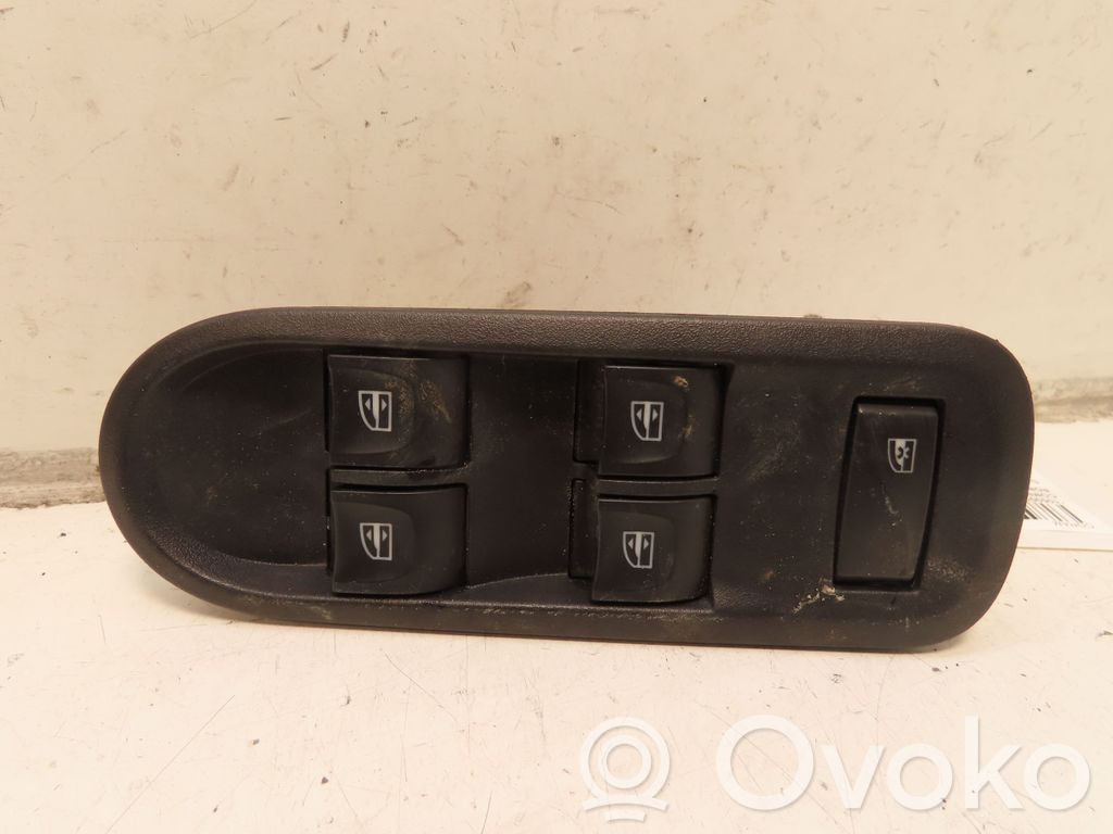 Electric window control switch   254217475R