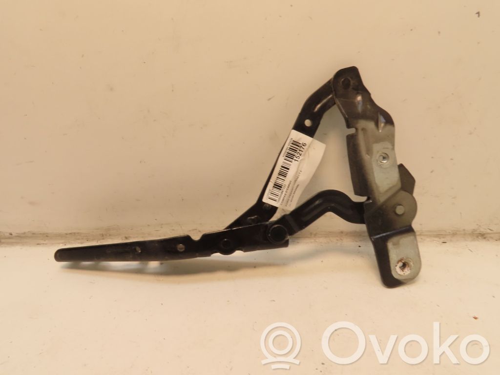 Engine bonnet/hood hinges   2003247