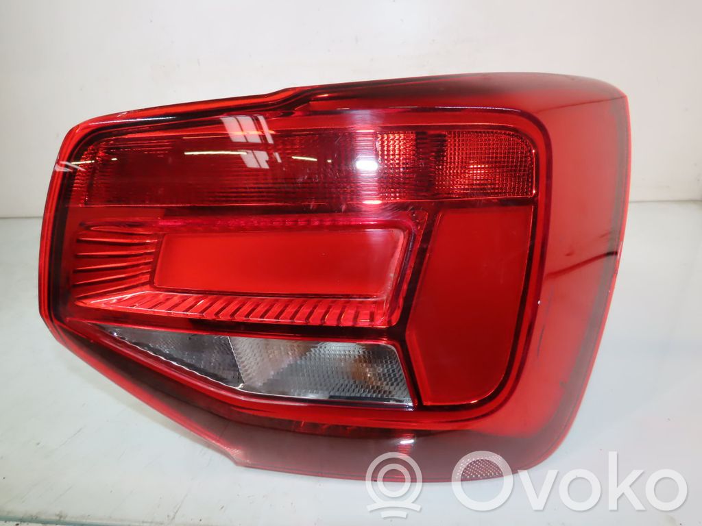 Rear/tail lights   90096093