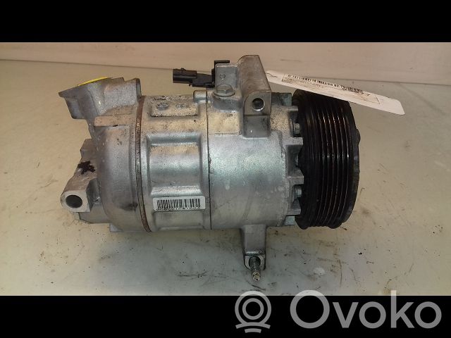 Renault Clio IV Air conditioning (A/C) compressor (pump) 