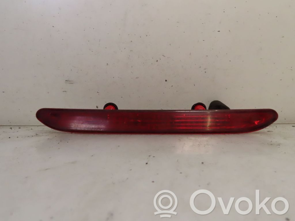 KIA Picanto Third/center stoplight 