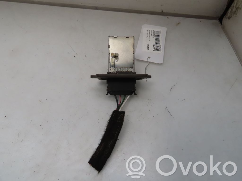 Dacia Sandero III Rezystor / Opornik dmuchawy nawiewu 