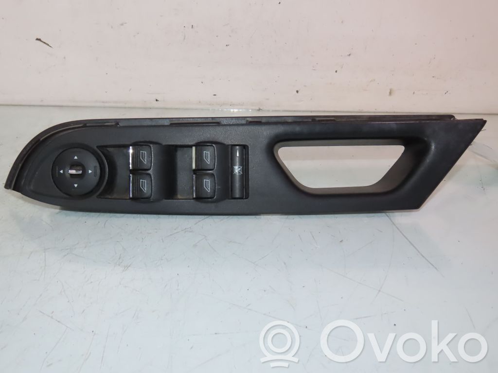Electric window control switch   2029540