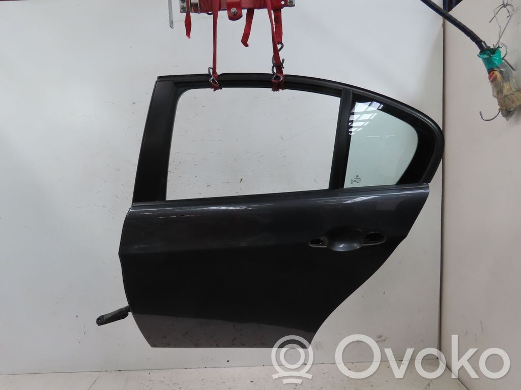 Rear door   41007203647