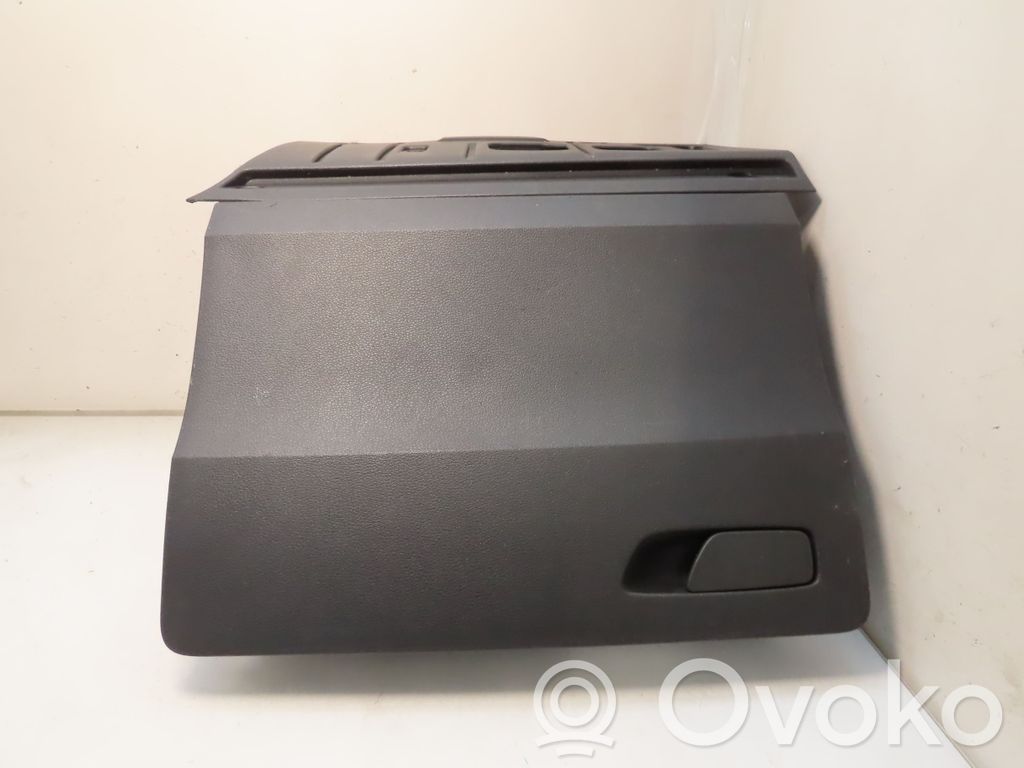 Audi Q2 - Handschuhfach 