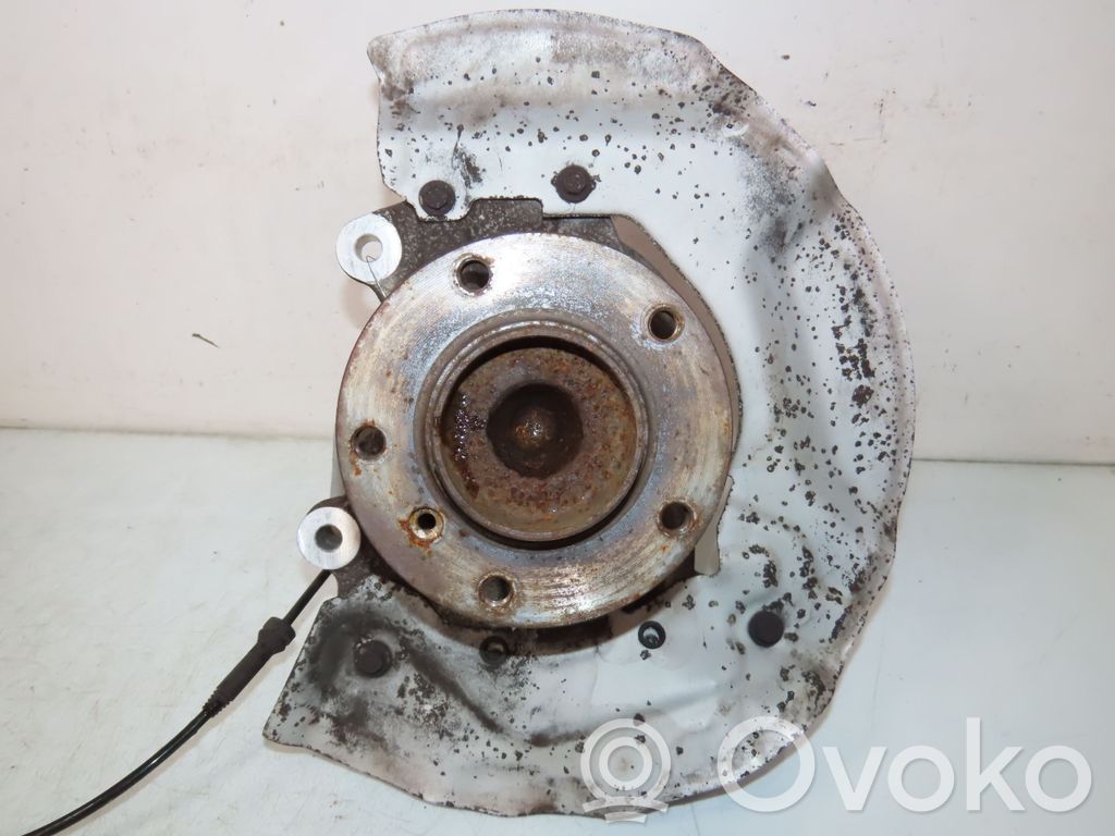 BMW 6 E63 E64 Front wheel hub spindle knuckle 