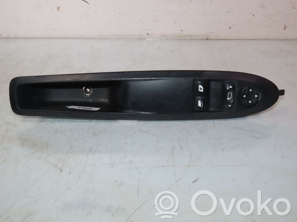 Electric window control switch   98012507XT