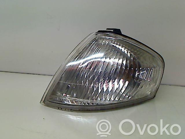 Mazda 323 F Frontblinker 