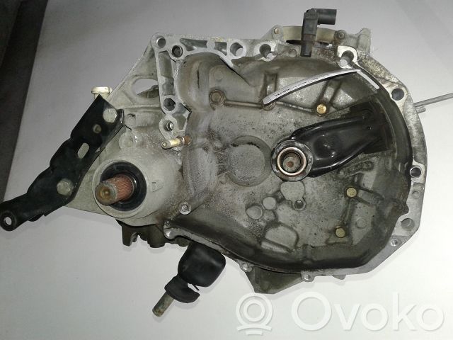 Renault Clio I Manual 5 speed gearbox 