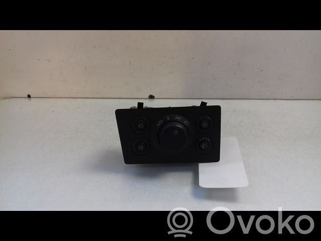 Light switch   93185584