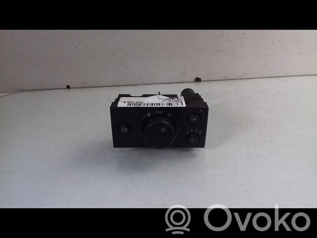 Light switch   9185414