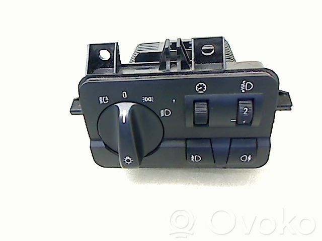 Lichtschalter   61318363668