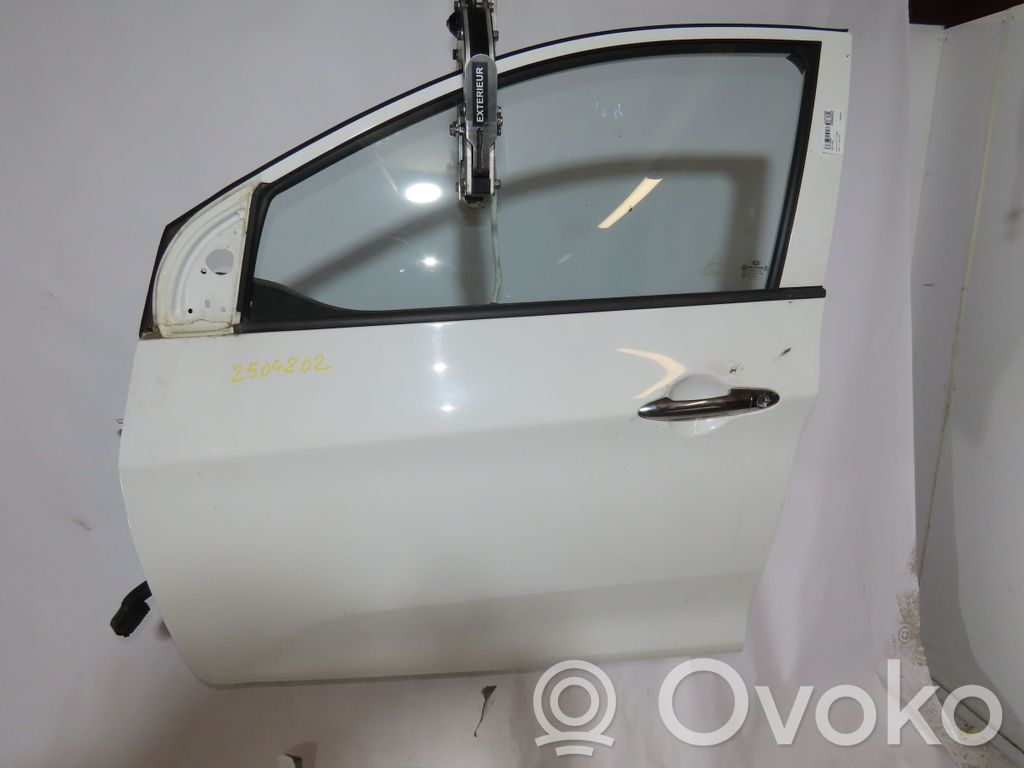 Puerta delantera   760031Y020