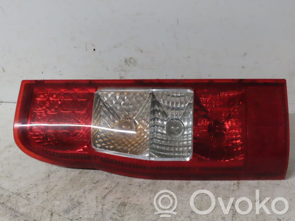 Ford Transit Lampă spate în caroserie 