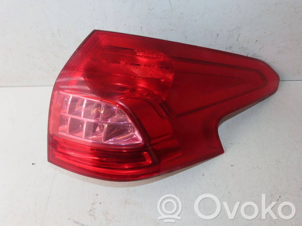 Rear/tail lights   6350FA